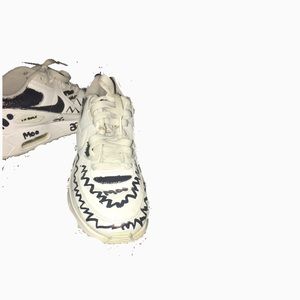 Custom Nike Moo Moo Gucci Marker Air Max
